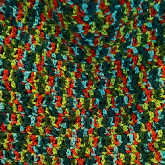 Multicolor Knit Shoulder Bag - Picture 4 of 7